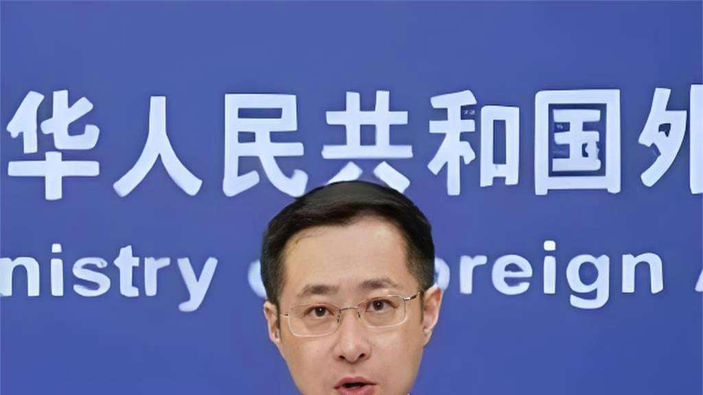 中方决定不同捷克总统进行任何交往这种说法是没有事实依据的。